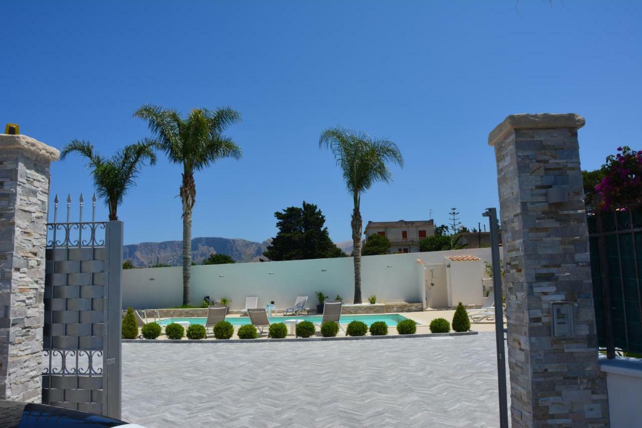 Villa Roby Trappeto  Exterior foto